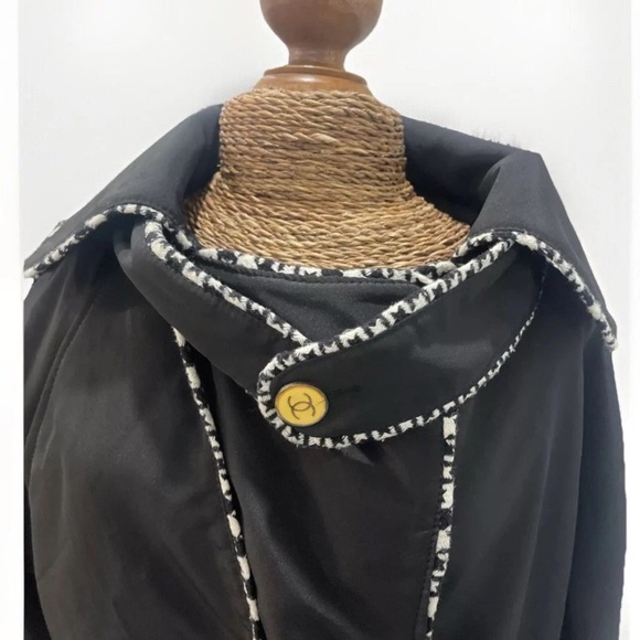 Chanel Boutique Vintage Trench Coat Gold Buttons Women’s Jacket Rare Authentic - Picture 4 of 16